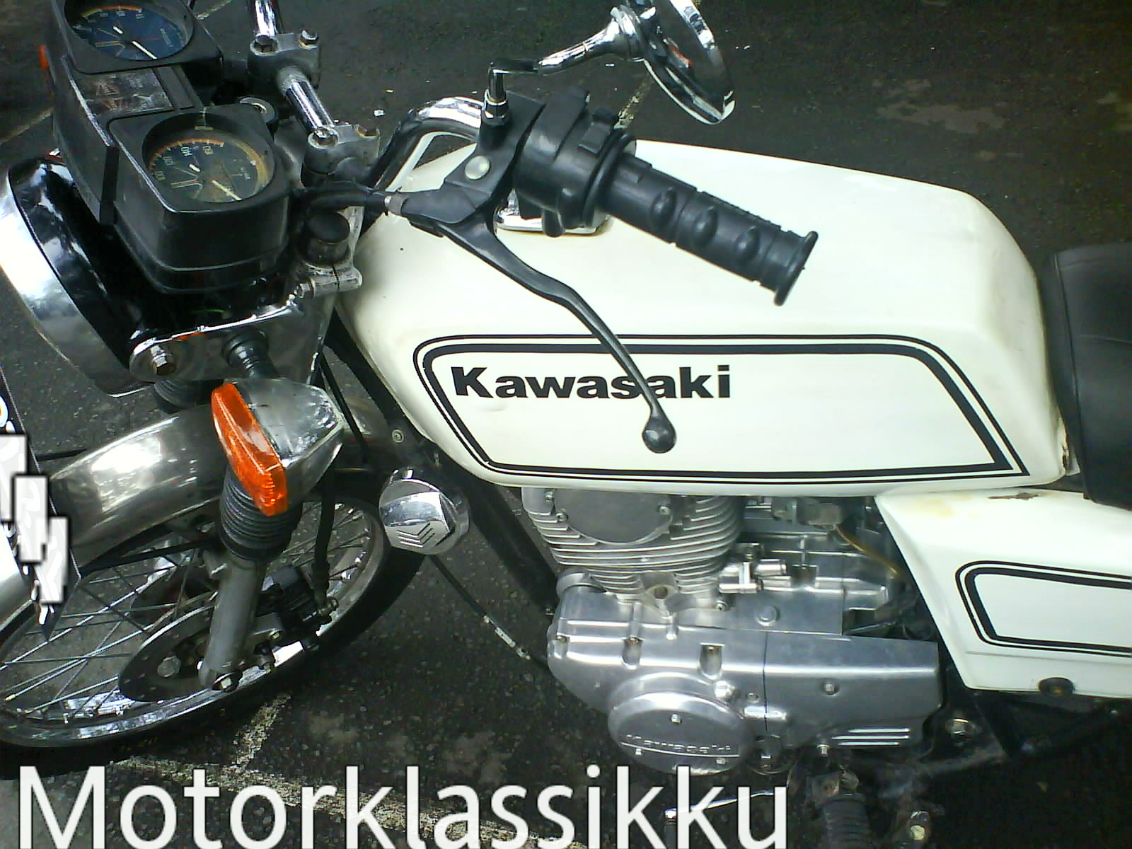 Kawasaki KZ 200 aka Binter Merzy  Motorklassikku
